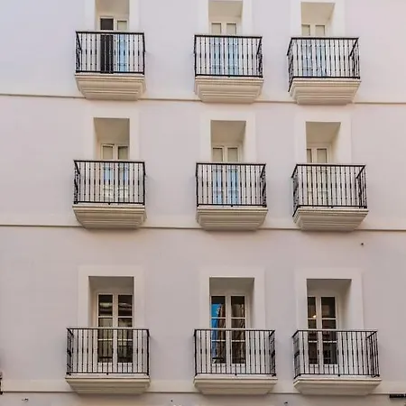 Апартаменты Capitan 1 Кадис